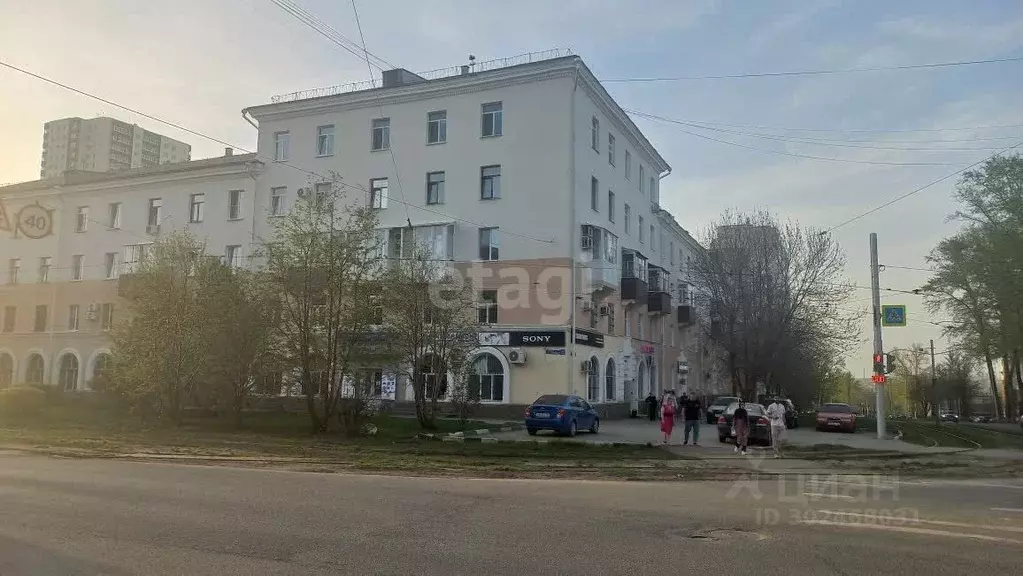 3-к кв. Башкортостан, Уфа ул. Мира, 43 (67.9 м) - Фото 0