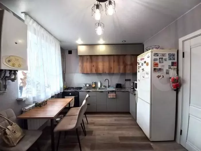 Дом 225 м на участке 3 сот. - Фото 0