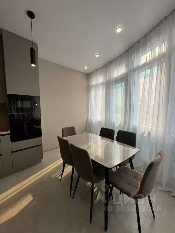 3-к кв. Приморский край, Владивосток ул. Грибоедова, 46А (66.0 м) - Фото 0
