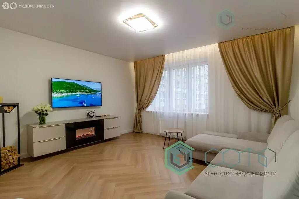 2-комнатная квартира: Калининград, улица Александра Невского, 192к1 ... - Фото 0