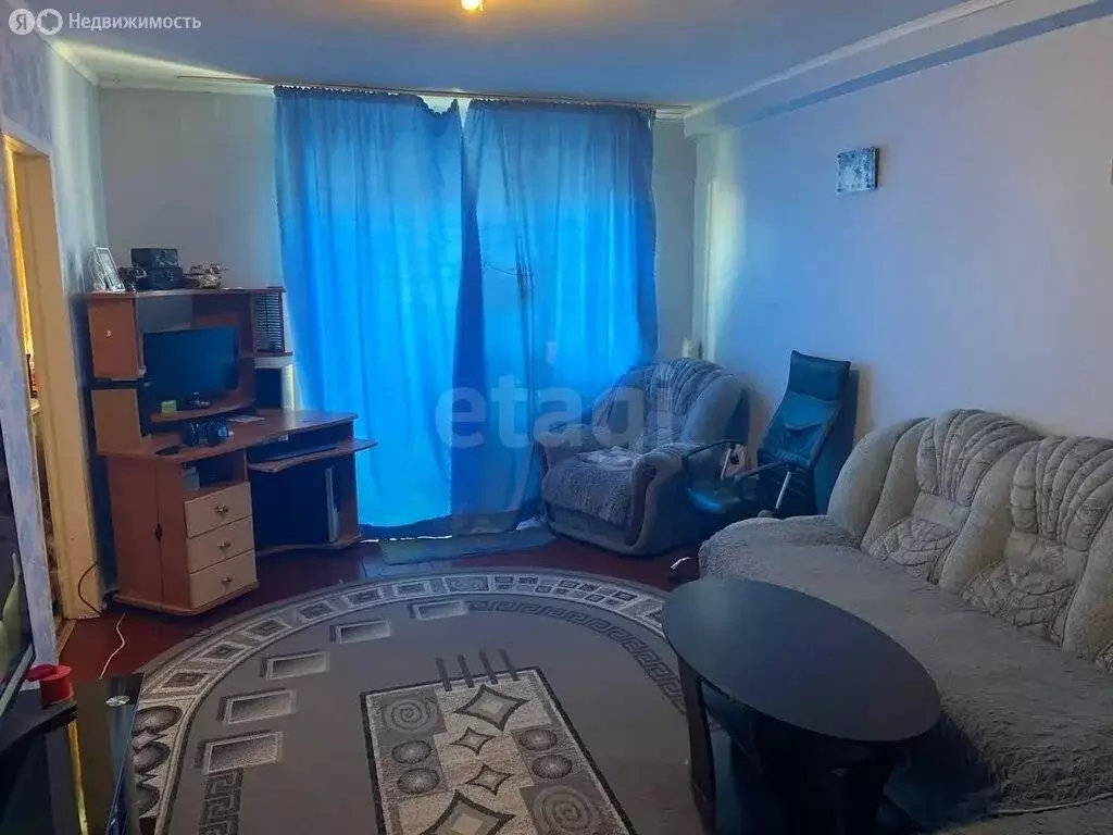 3-комнатная квартира: Петухово, Красная улица, 42 (60 м) - Фото 1
