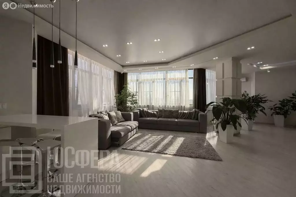 4-комнатная квартира: Волгоград, Ангарская улица, 71 (160 м) - Фото 2