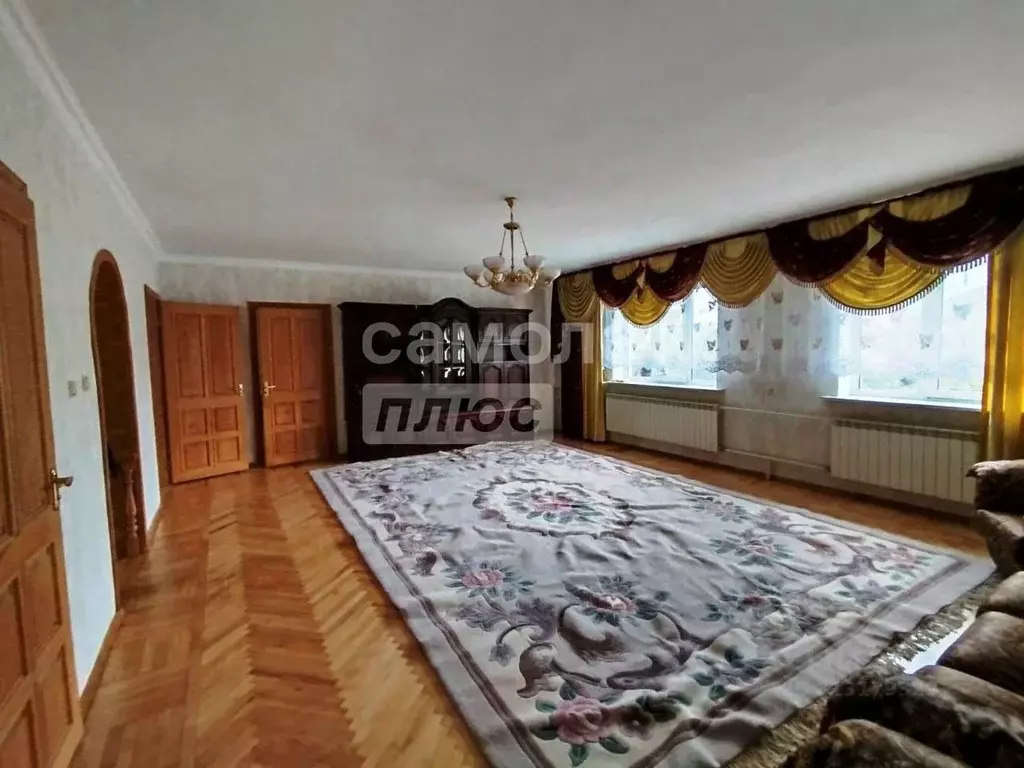 Дом в Краснодарский край, Абинск Сиреневая ул. (260 м) - Фото 1