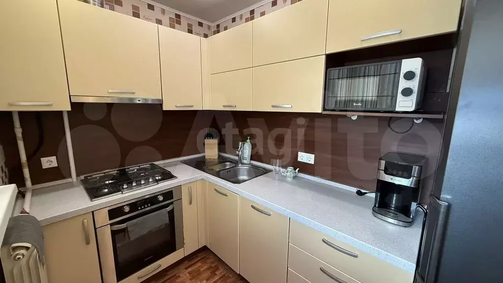 3-к. квартира, 59 м, 4/9 эт. - Фото 1