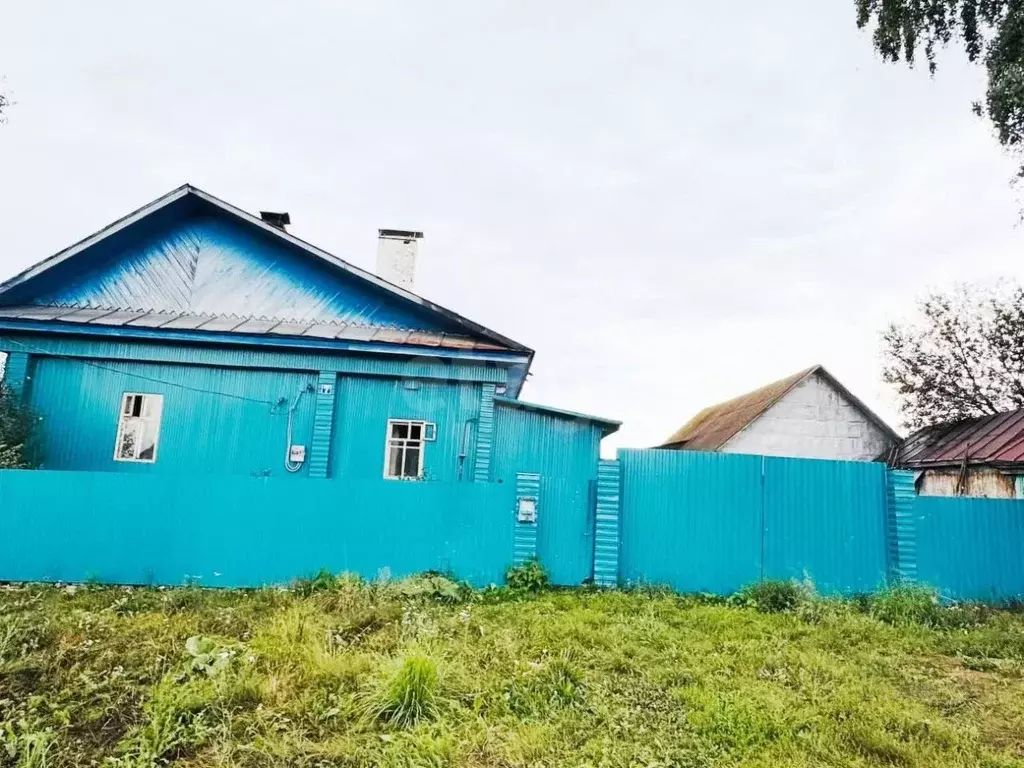 Дом в Башкортостан, Аургазинский район, Батыровский сельсовет, д. ... - Фото 1