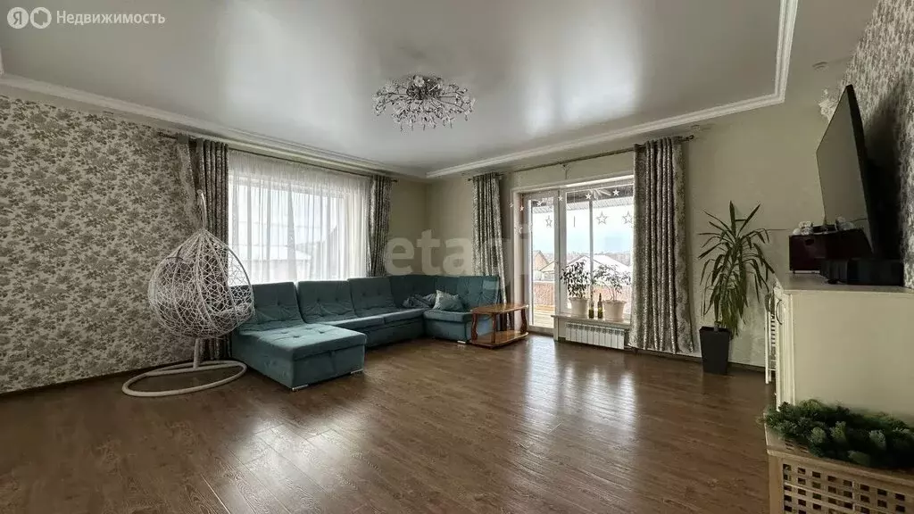 Дом в Малиновка, Васильковая улица (360.1 м) - Фото 0