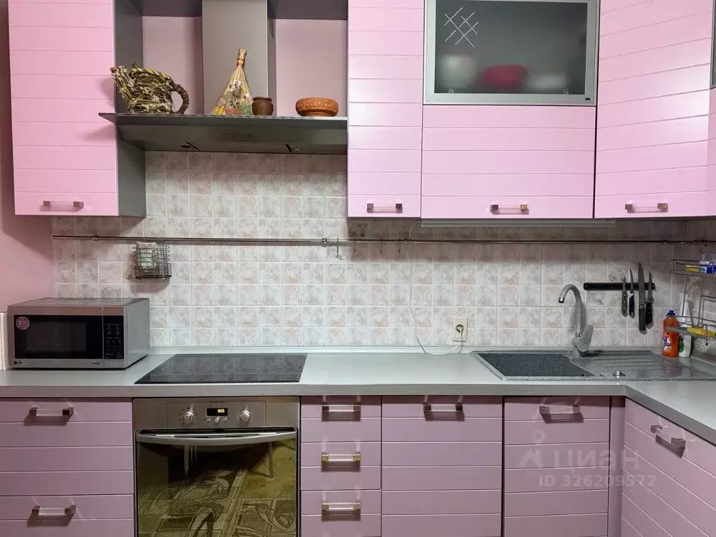 2-к кв. Ямало-Ненецкий АО, Новый Уренгой Юбилейный мкр, 5/1А (73.2 м) - Фото 1