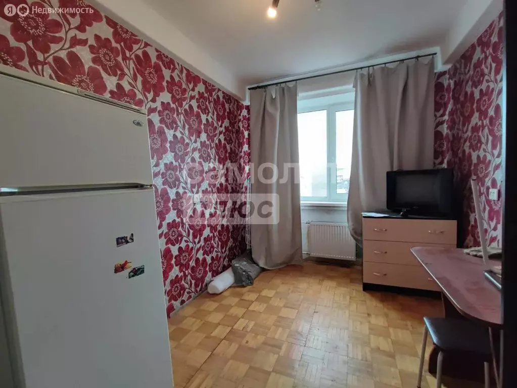 1к в 4-комнатной квартире (9 м) - Фото 1