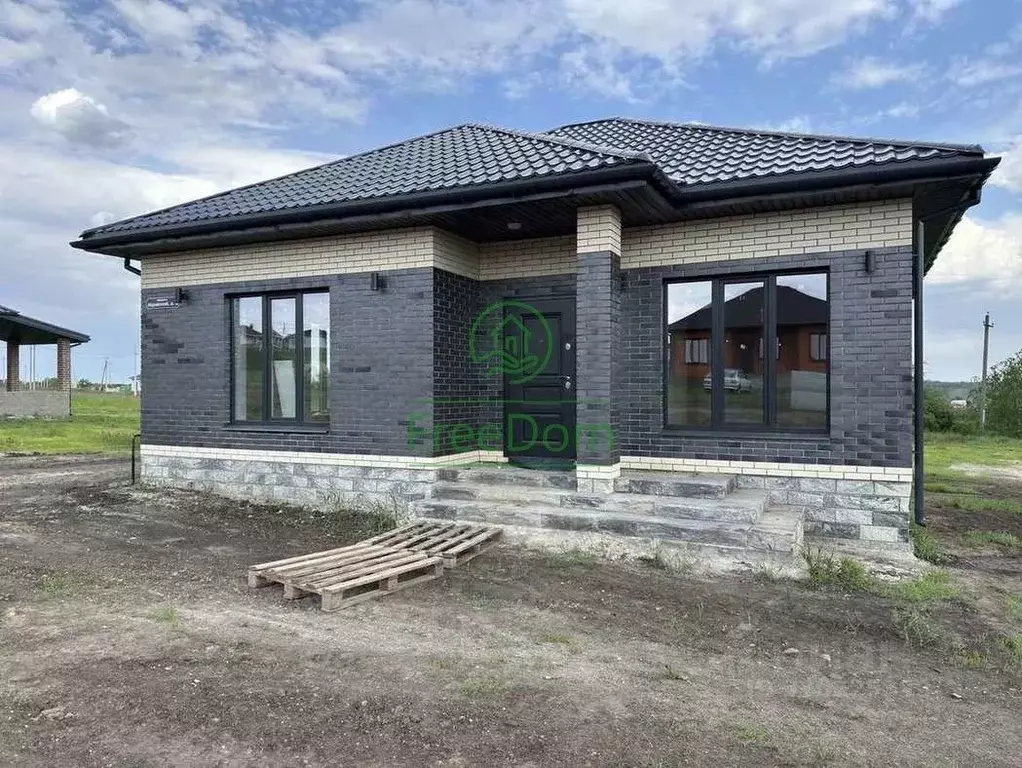 Дом в Белгородская область, Белгородский муниципальный округ, с. ... - Фото 1