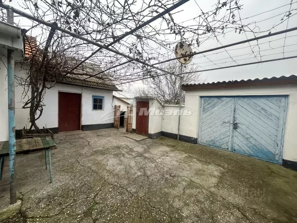 Дом в Крым, Нижнегорский район, с. Садовое ул. Степная, 95 (52 м) - Фото 1