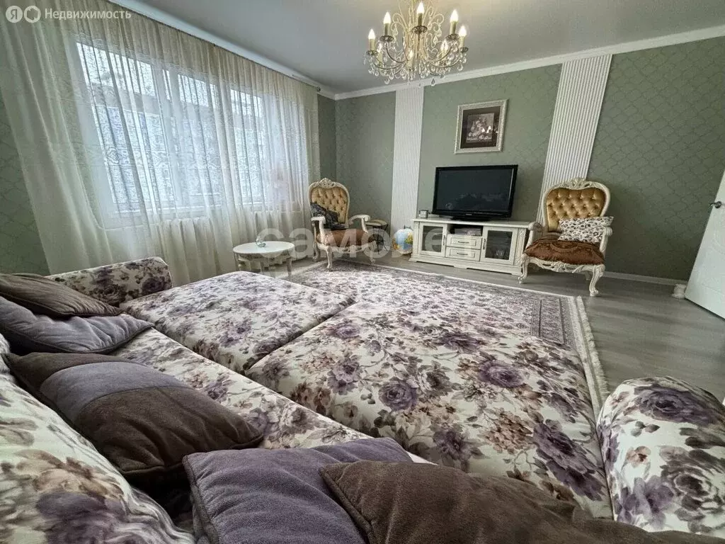 3-комнатная квартира: Нижнекамск, Студенческая улица, 12 (82.5 м) - Фото 1