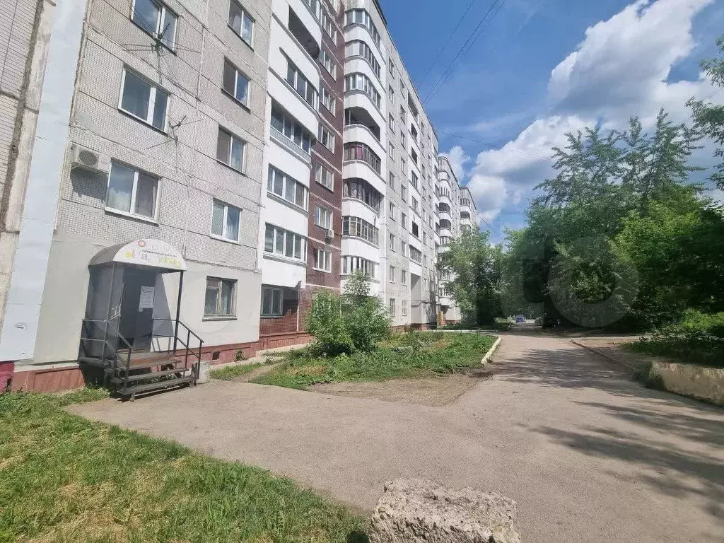 Продам торговое помещение, 64.8 м - Фото 1