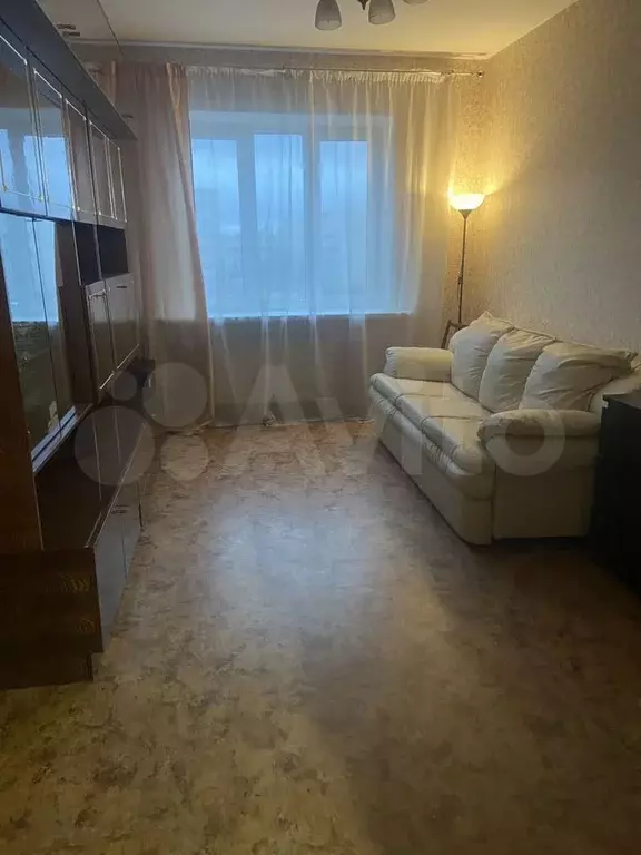 1-к. квартира, 49 м, 4/10 эт. - Фото 1