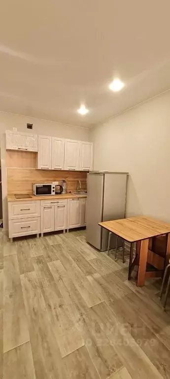 Студия Тюменская область, Тюмень Харьковская ул., 76 (22.0 м) - Фото 1