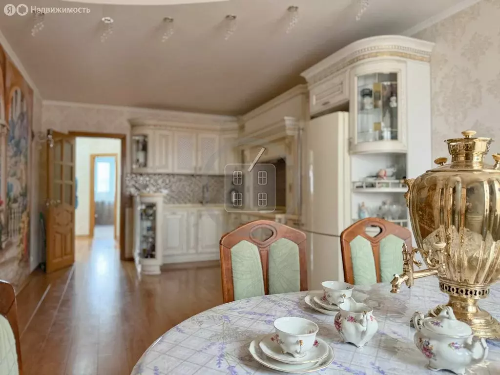 3-комнатная квартира: Калуга, улица Суворова, 38 (130 м) - Фото 1