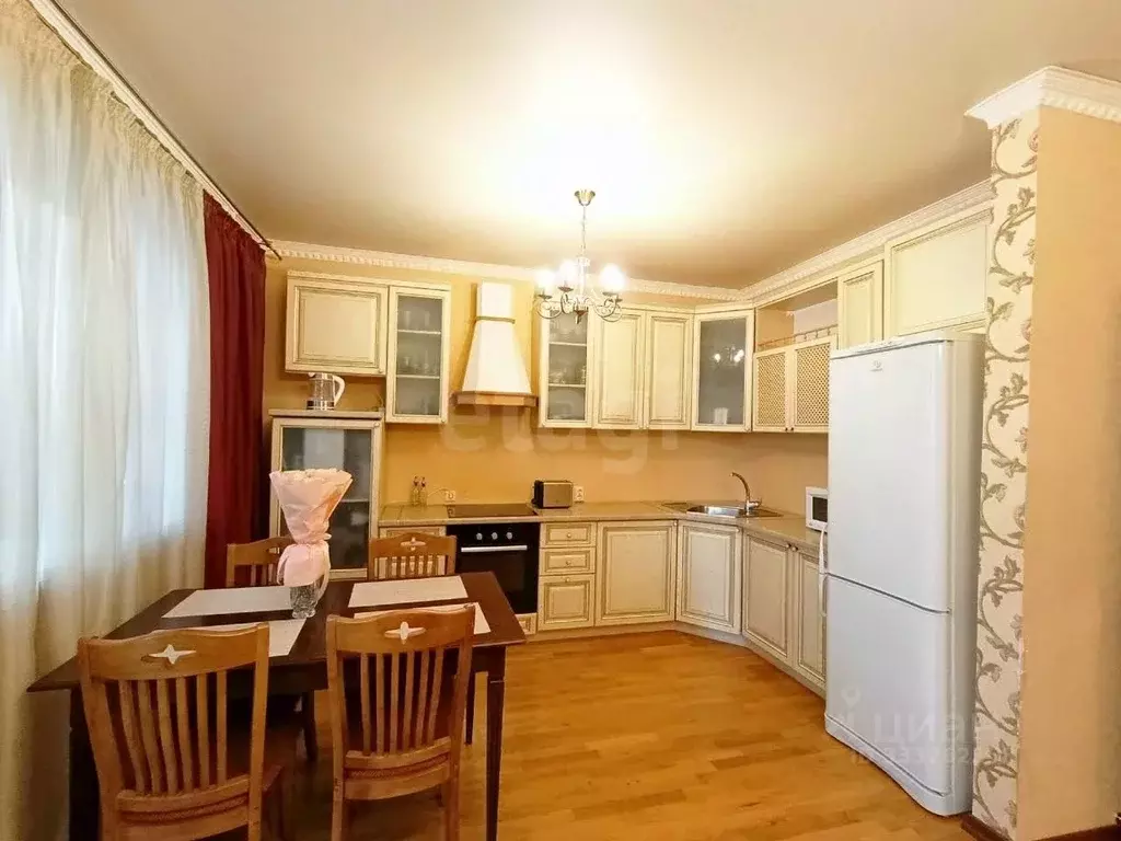 2-к кв. Тюменская область, Тюмень ул. Василия Гольцова, 22 (58.8 м) - Фото 1