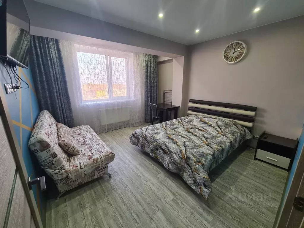 2-к кв. Хакасия, Абакан ул. Чертыгашева, 166 (70.0 м) - Фото 1