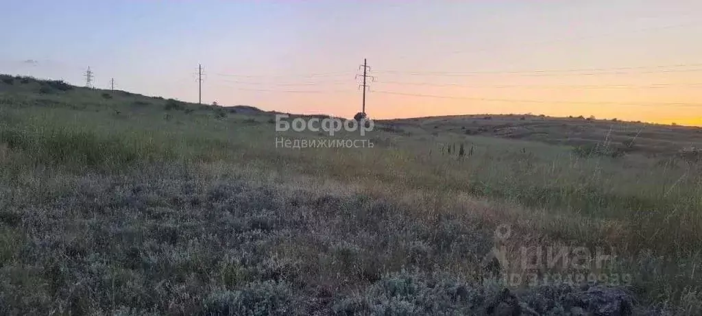 Участок в Крым, Феодосия ул. Интернациональная (6.0 сот.) - Фото 1