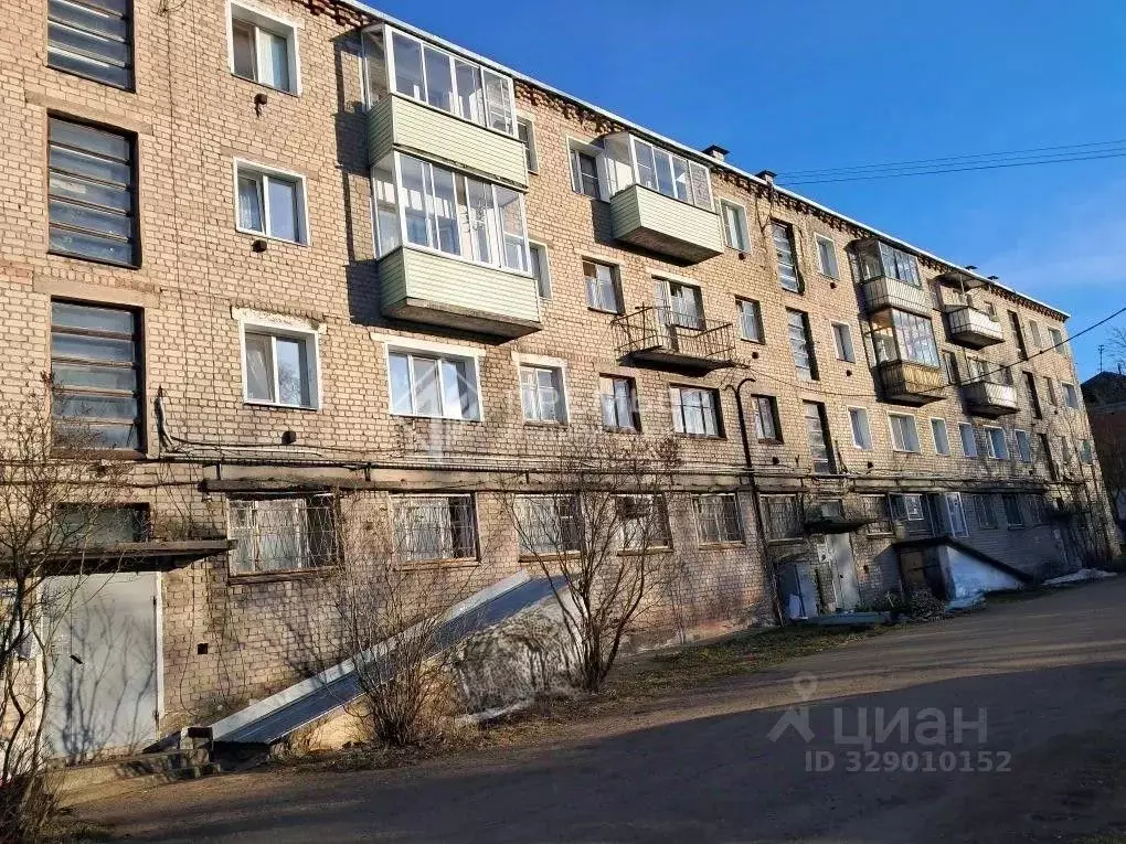 2-к кв. Кировская область, Киров Октябрьская ул., 21 (44.4 м) - Фото 2