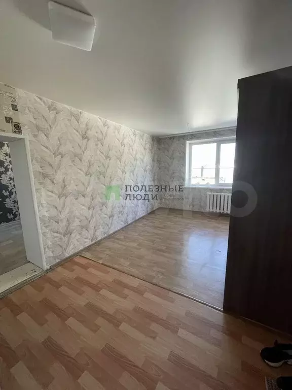 Комната 26,8 м в 3-к., 3/9 эт. - Фото 1