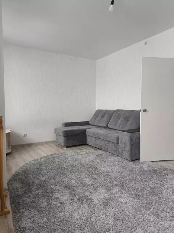 Студия Алтайский край, Барнаул Балтийская ул., 93 (28.0 м) - Фото 1