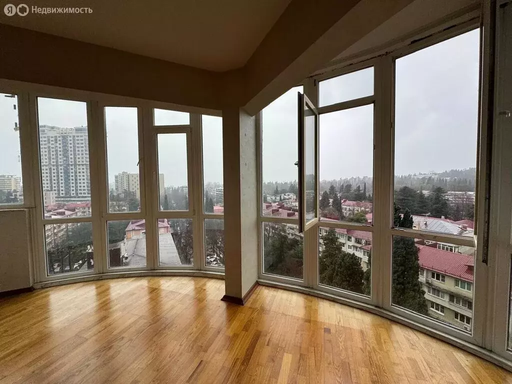 3-комнатная квартира: Сочи, микрорайон Центральный, улица Роз, 52 (134 ... - Фото 2