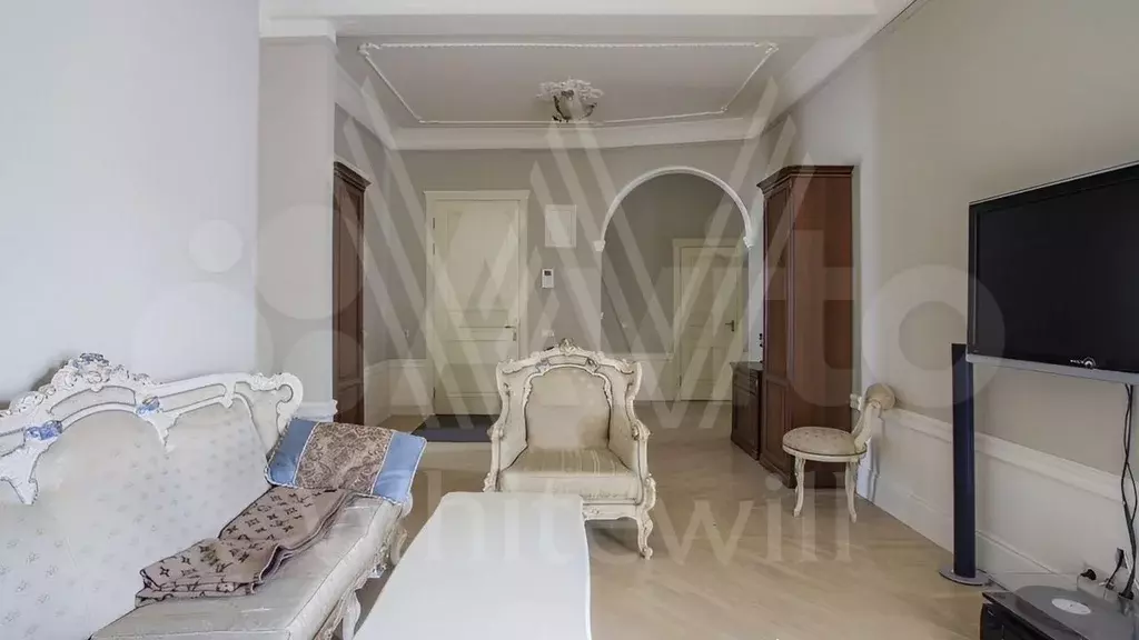 3-к. квартира, 138 м, 4/4 эт. - Фото 1