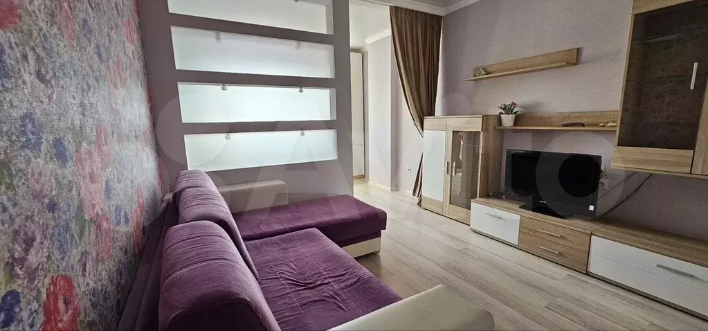 1-к. квартира, 45 м, 10/15 эт. - Фото 1