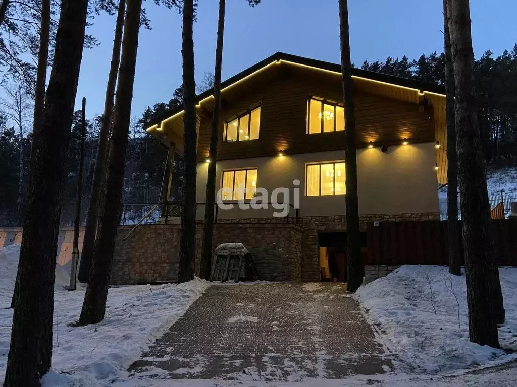 Дом в Красноярский край, Дивногорск городской округ, пос. Усть-Мана ... - Фото 1