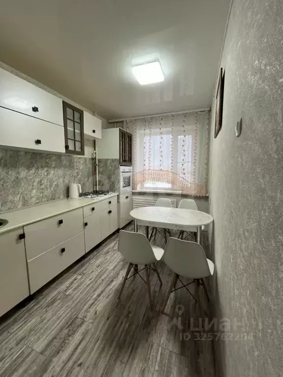 3-к кв. Коми, Усинск Комсомольская ул., 24А (65.0 м) - Фото 1