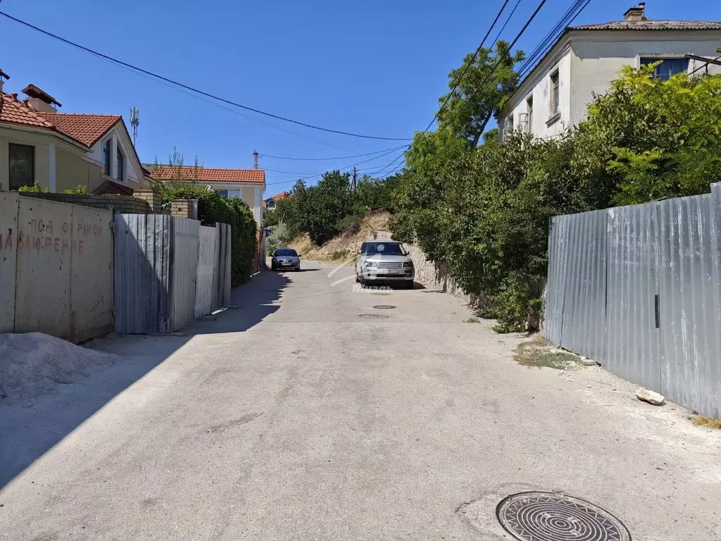 Участок в Севастополь ул. Декабристов, 57 (4.9 сот.) - Фото 1