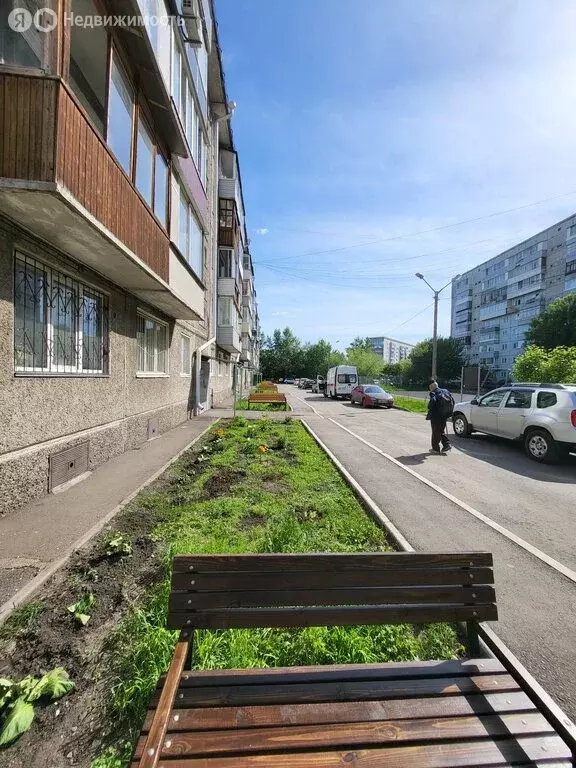 3-комнатная квартира: Красноярск, микрорайон Зелёная Роща, улица ... - Фото 0