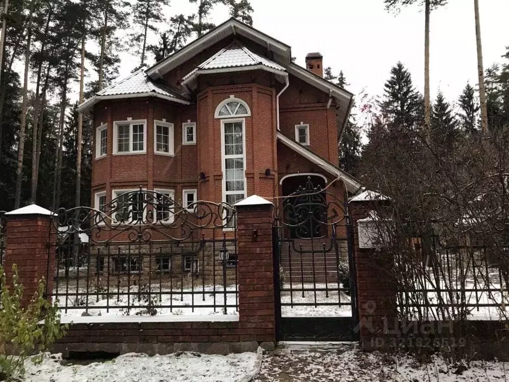 Коттедж в Московская область, Одинцовский городской округ, с. Юдино, ... - Фото 1