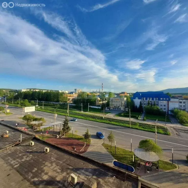 2-комнатная квартира: Златоуст, проспект Мира, 24 (50 м) - Фото 1