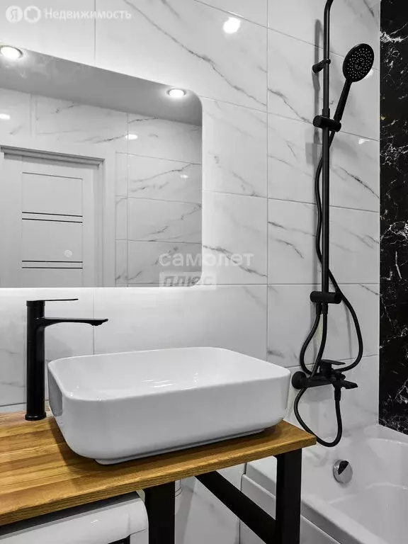 2-комнатная квартира: Мурино, улица Шувалова, 32 (55 м) - Фото 1