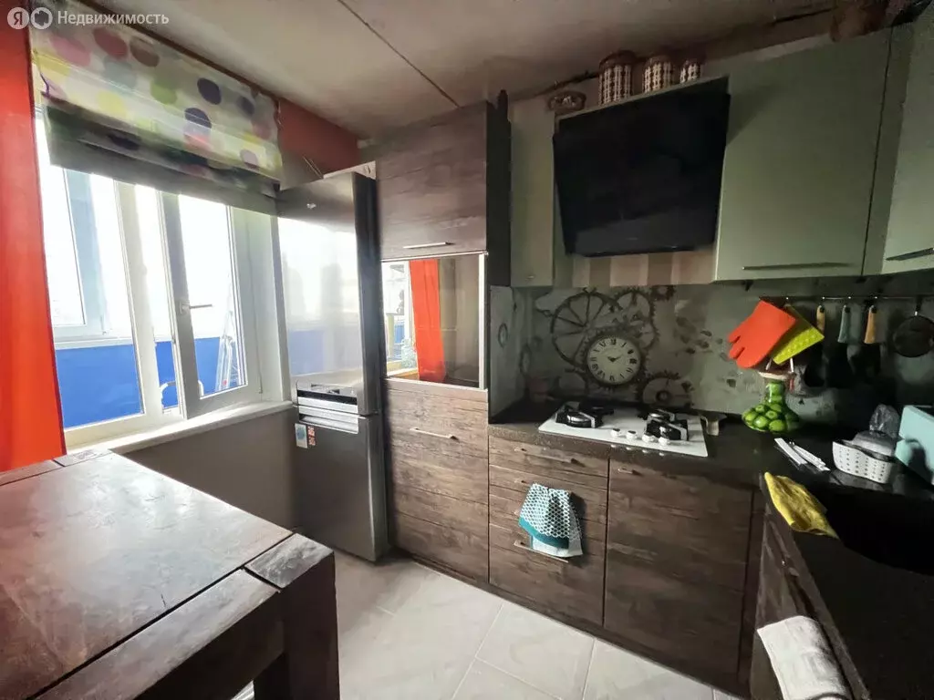 2-комнатная квартира: Екатеринбург, Опалихинская улица, 21 (50 м) - Фото 1