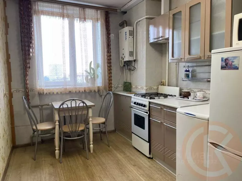 1-к кв. Крым, Евпатория просп. Ленина, 52 (36.0 м) - Фото 1