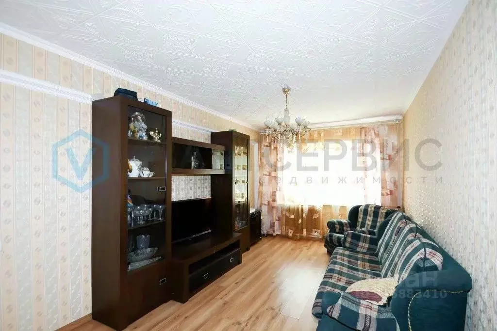 3-к кв. Омская область, Омск просп. Королева, 12Б (62.7 м) - Фото 0