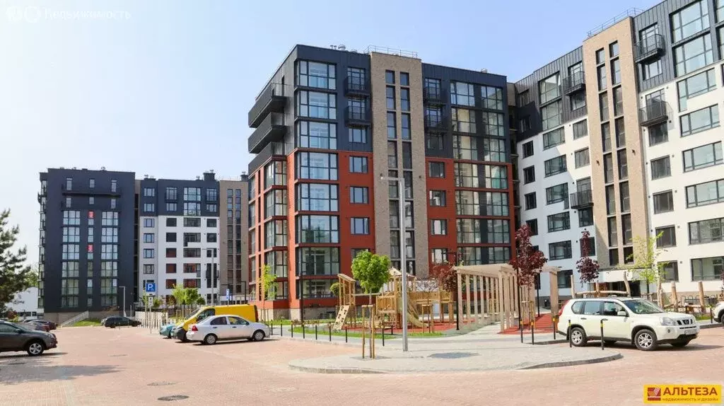 2-комнатная квартира: Калининград, улица Куйбышева, 84 (89.94 м) - Фото 1
