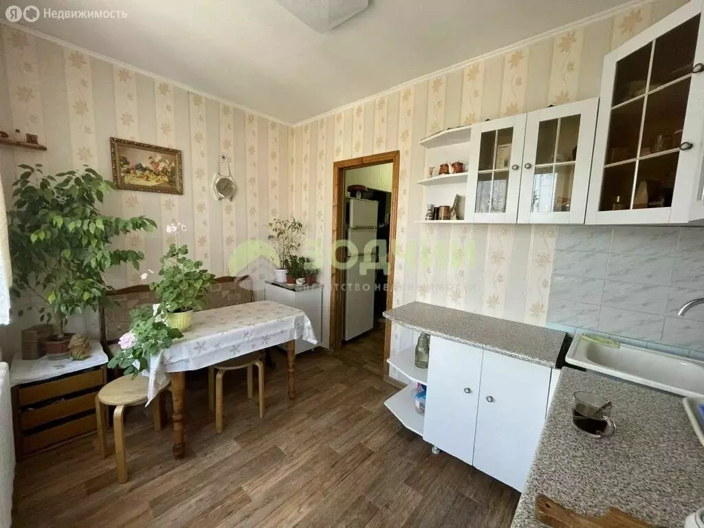 3-комнатная квартира: Чебоксары, улица Чернышевского, 32 (70.1 м) - Фото 1