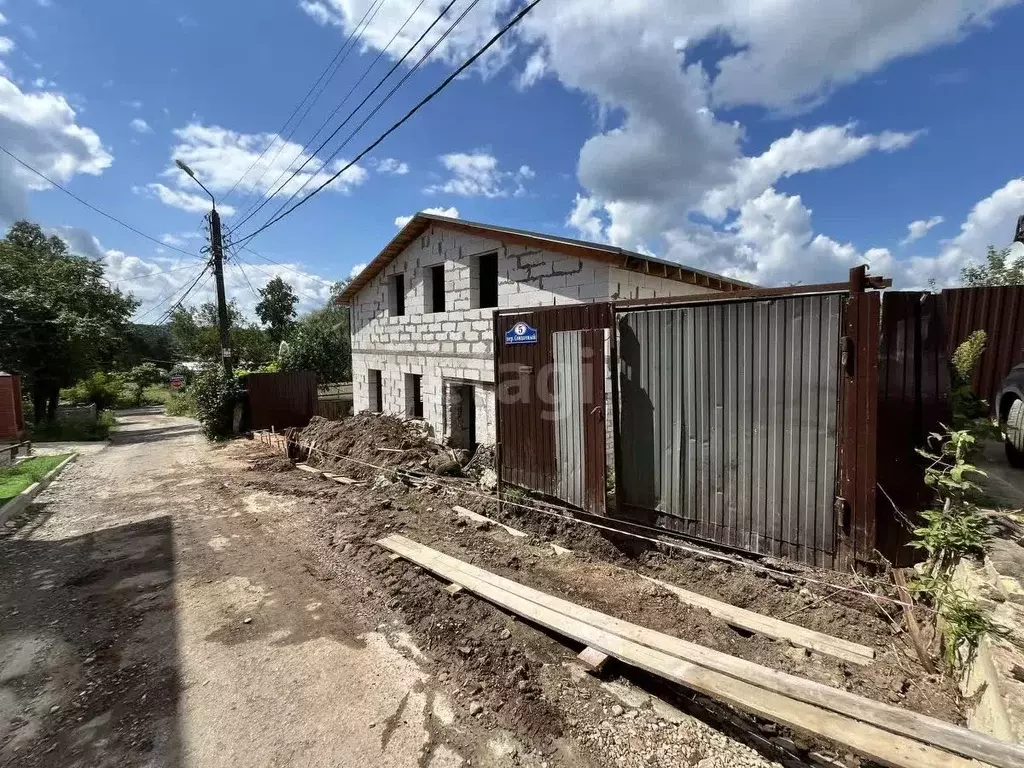 Дом в Калужская область, Калуга Совхозный пер., 5 (200 м) - Фото 1