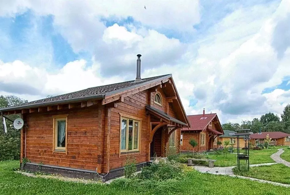 Дом в Калужская область, Жуковский муниципальный округ, Чубарово ... - Фото 1