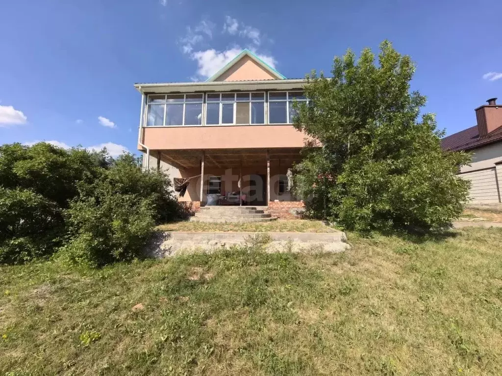 Дом в Белгородская область, Белгород ул. Газовиков, 65 (170 м) - Фото 1