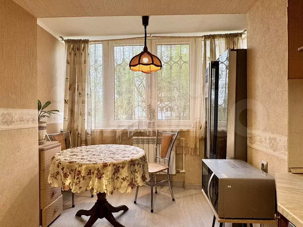 1-к. квартира, 40 м, 1/9 эт. - Фото 0