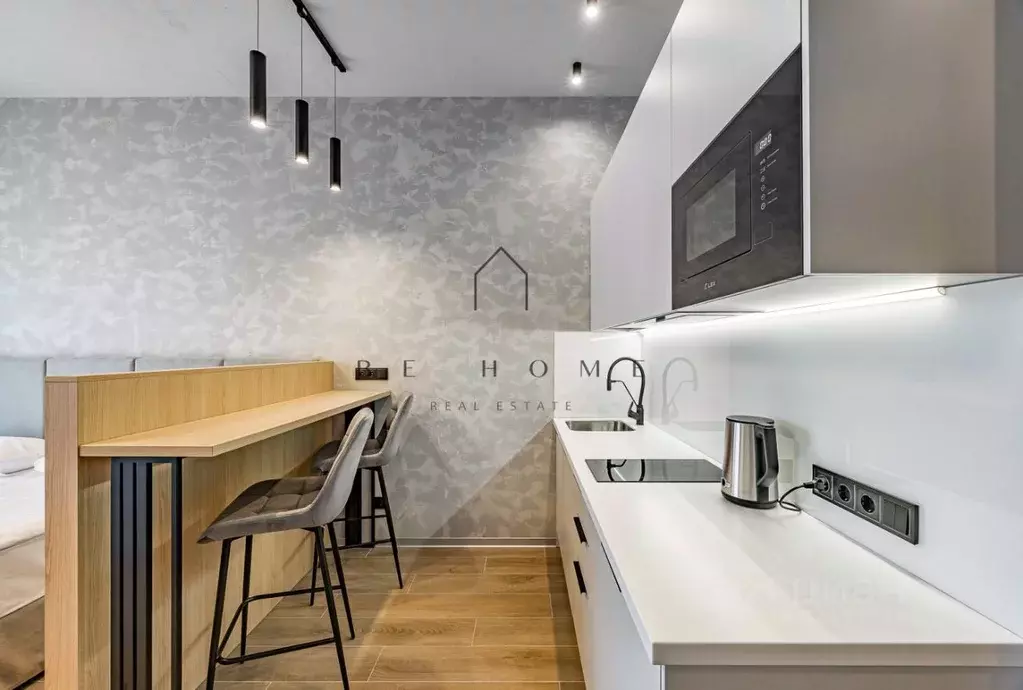 Студия Санкт-Петербург наб. Макарова, 58 (30.6 м) - Фото 1