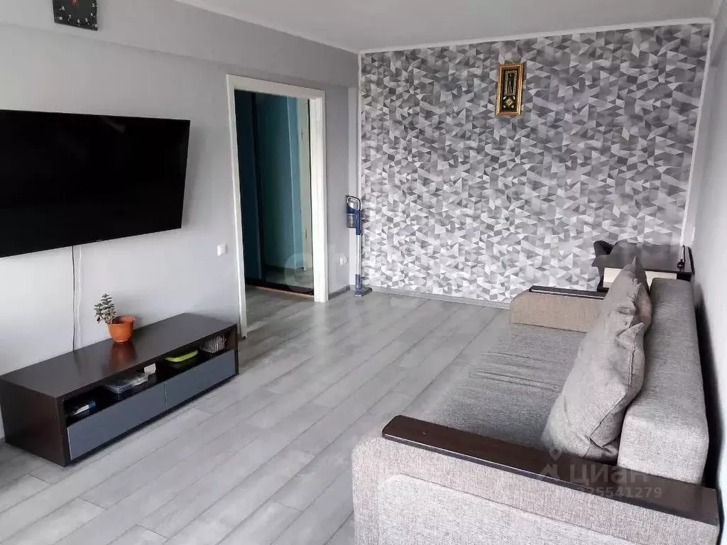 2-к кв. Бурятия, Улан-Удэ Ключевская ул., 54 (45.2 м) - Фото 1