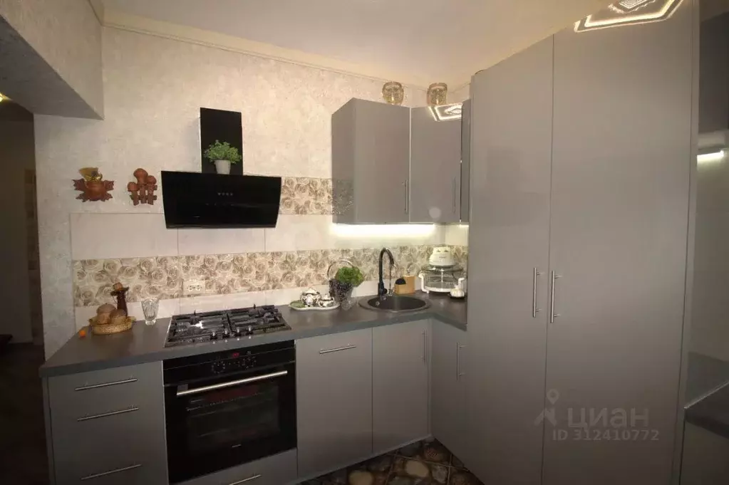 Дом в Вологодская область, Великий Устюг пер. Речников, 1 (107 м) - Фото 1