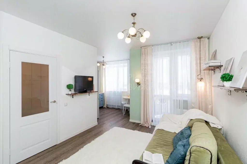 Студия Тюменская область, Тюмень Дамбовская ул., 25к1 (24.1 м) - Фото 1