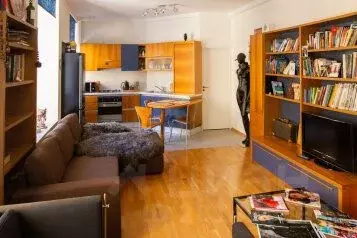 2-к кв. Санкт-Петербург наб. Реки Мойки, 1/8 (50.0 м) - Фото 0