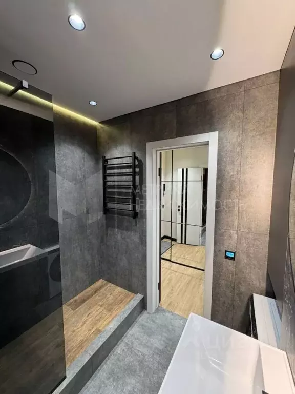 1-к кв. Тюменская область, Тюмень ул. Константина Посьета, 6 (37.7 м) - Фото 1